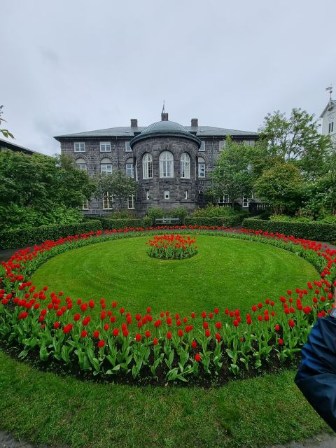 Reykjavik: City Walking tour in Small Group with Local Guide - Weather, clothing, and comfort