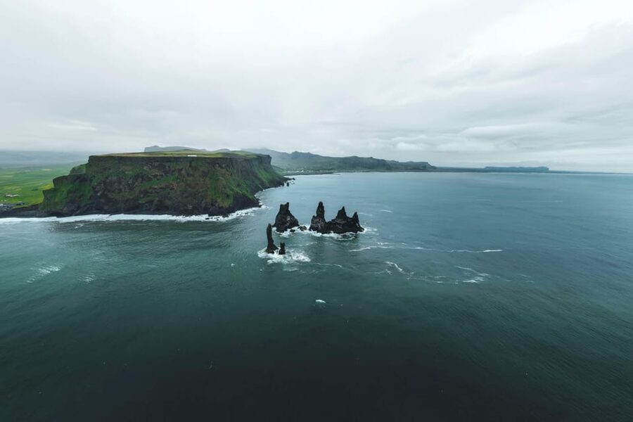 Reykjavik: Glacier Hike & South Coast Day Tour - Seljalandsfoss and the walk behind the water