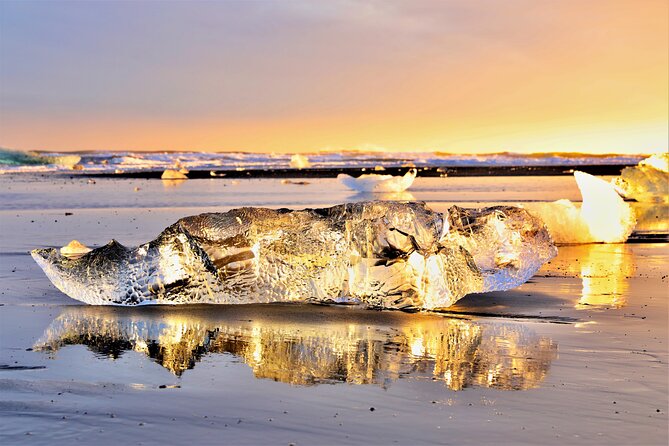 Reykjavik: Glacier Lagoon, Diamond Beach & South Coast Day Tour - Key points to know before booking