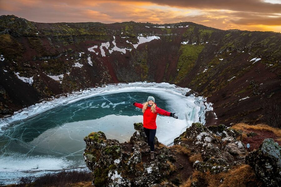 Reykjavík: Golden Circle and Silfra Snorkeling Combo Tour - Þingvellir National Park gives the geology a human story