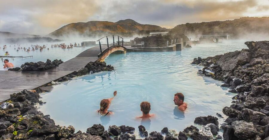 Reykjavík: Golden Circle, Blue Lagoon, and Aurora Tour - Thingvellir gives the Golden Circle its human story