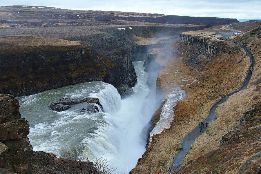 Reykjavík: Golden Circle, Bruarfoss, and Kerid Crater Tour - Kerid Crater adds color to the final stop