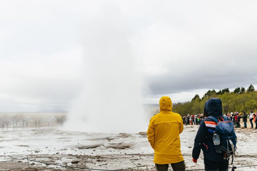 Reykjavik: Golden Circle, Crater & Blue Lagoon Minibus Tour - Kerið crater: beautiful, but keep your expectations sensible