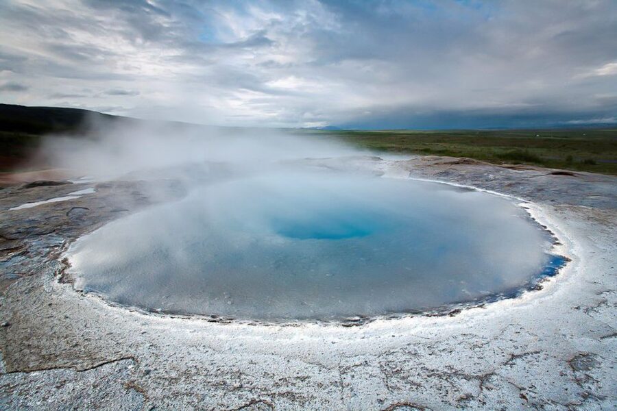 Reykjavik: Golden Circle Day Tour with optional Blue Lagoon - Strokkur and the steaming ground at Geysir