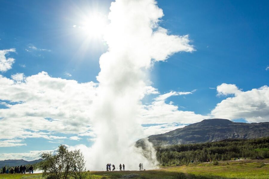 Reykjavik: Golden Circle Day Tour with optional Blue Lagoon - The Blue Lagoon option adds a three-hour bath