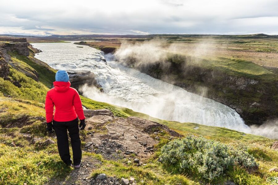 Reykjavik: Golden Circle Day Trip with Blue Lagoon Transfer - What the small bus adds to the experience