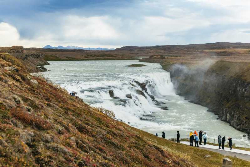 Reykjavik: Golden Circle, Kerid, and Fridheimar Minibus Tour - Key points at a glance