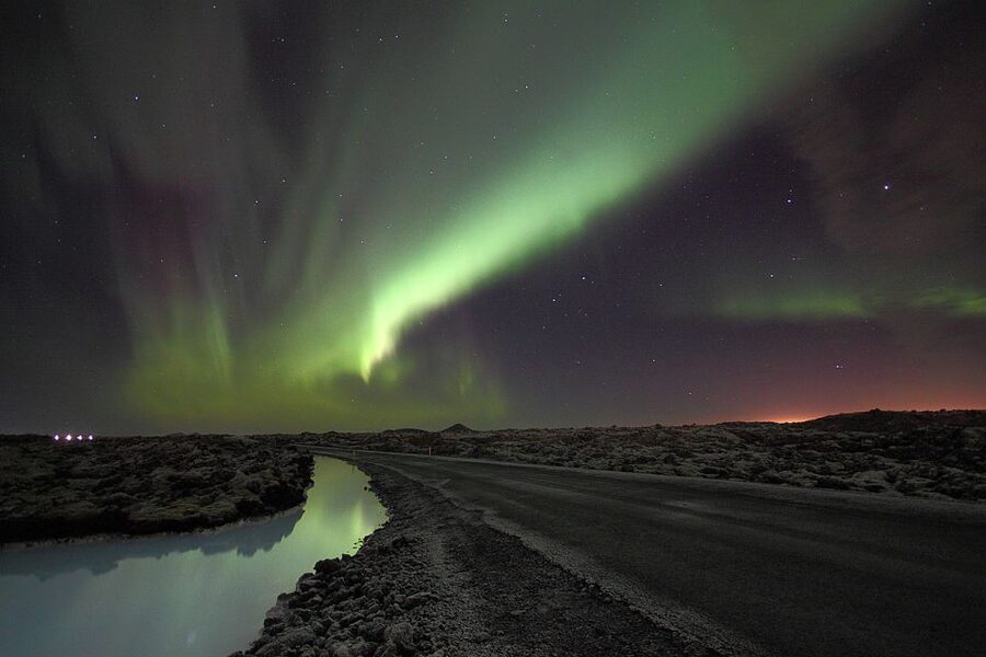 Reykjavik: Golden Circle & Northern Lights 4x4 Tour - Golden Falls at Gullfoss