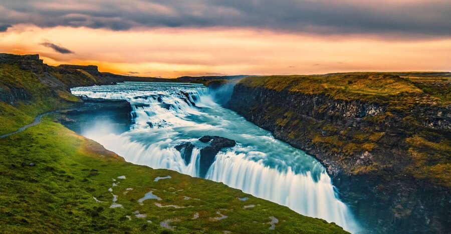 Reykjavik: Golden Circle, Tomato Farm and Kerið Crater Tour - Key points at a glance
