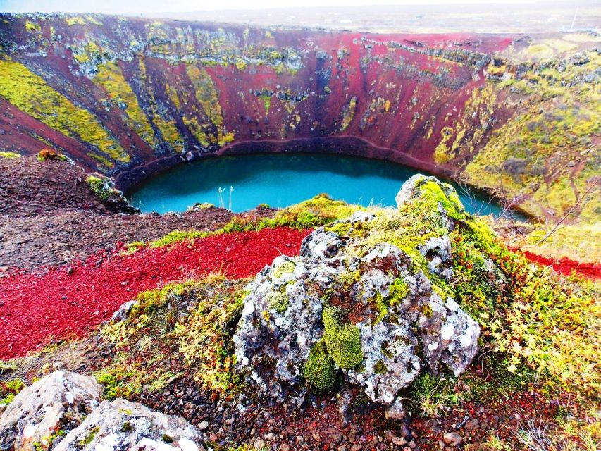 Reykjavik: Golden Circle, Tomato Farm and Kerið Crater Tour - How much value do you get for $152?