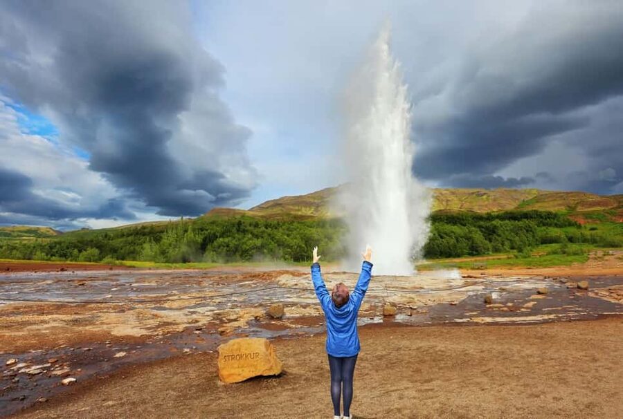Reykjavik: Golden Circle Tour and Sky Lagoon Entry Ticket - Key points before you book