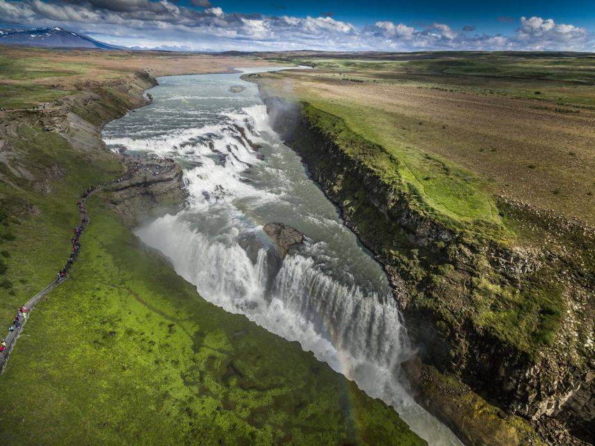 Reykjavik: Golden Circle Tour with Blue Lagoon Visit & Entry - The first tour ends, then the second begins