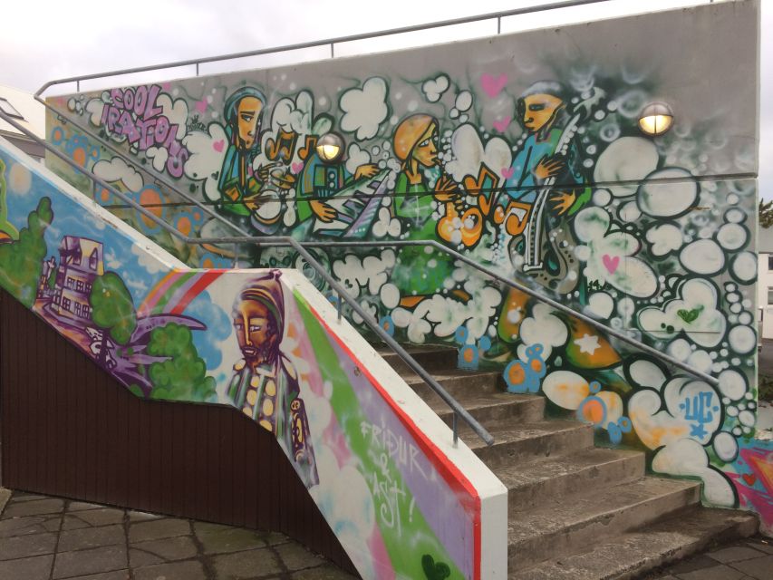Reykjavik: Guided City Walking Tour - Laugavegur and the old city streets