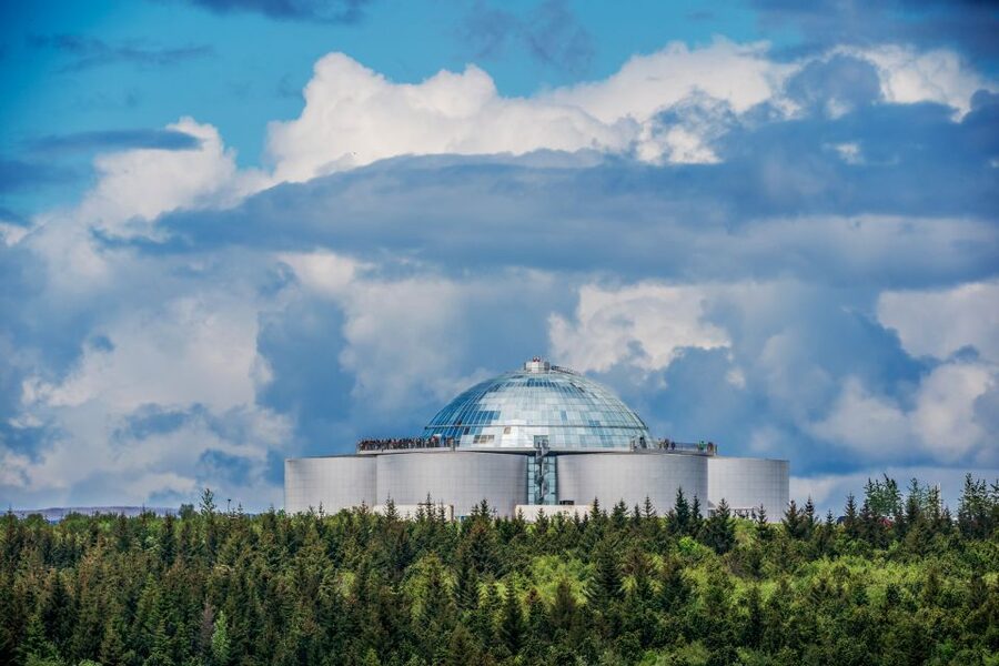 Reykjavík: Hop-On Hop-Off Bus and Perlan Museum Entry Ticket - Why Perlan gives this bus tour its purpose