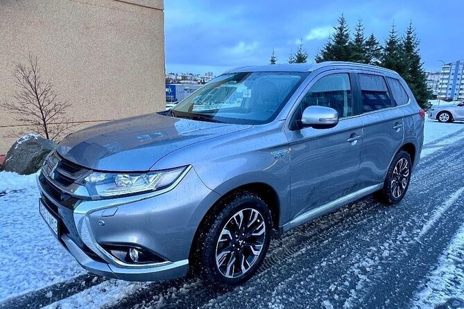 Reykjavik Iceland : Private transfer From / To KEF airport - Leaving Keflavik with a driver waiting