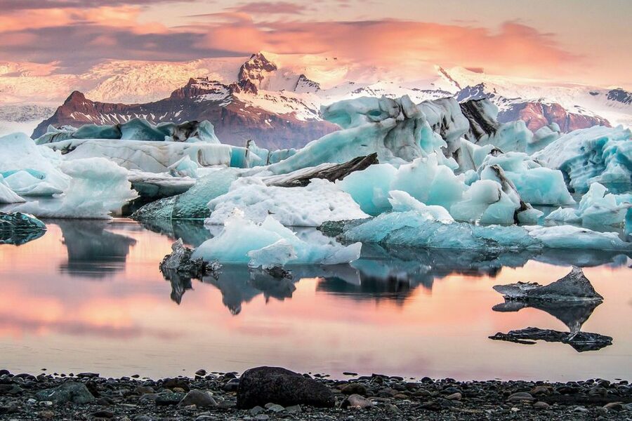 Reykjavik: Jokulsarlon Glacier Lagoon Full-Day Guided Trip - Vik, Iceland’s southernmost village