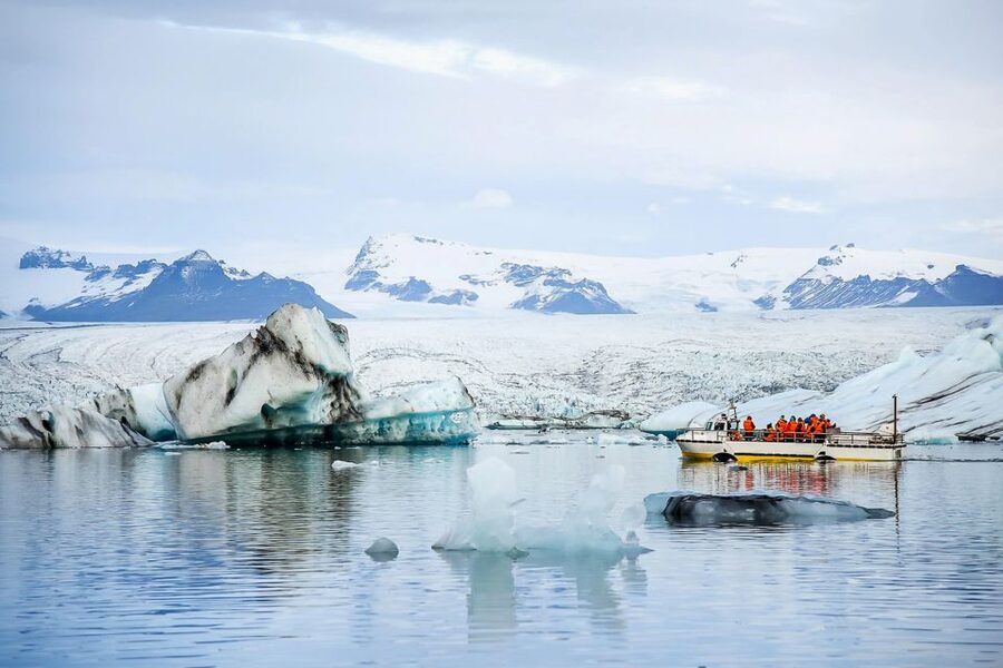 Reykjavik: Jokulsarlon Glacier Lagoon Full-Day Guided Trip - Seljalandsfoss and the possible walk behind the falls