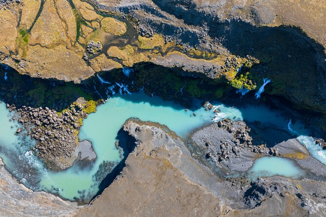 Reykjavík: Landmannalaugar & Icelandic Highlands Super Jeep Tour - Ljótipollur, the crater with the wrong name