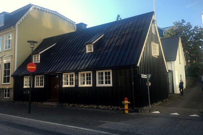 Reykjavik Main Sights and Hidden Spots: A Self-Guided Audio Walk - Walking the Old Harbour at your own pace