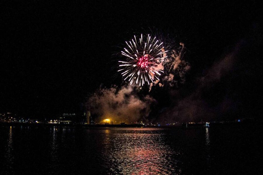 Reykjavik: New Year's Eve Fireworks Cruise - Why the water gives you a different New Year’s Eve