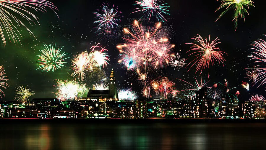 Reykjavik: New Years Fireworks Midnight Cruise - A New Year’s Eve view from Faxaflói bay