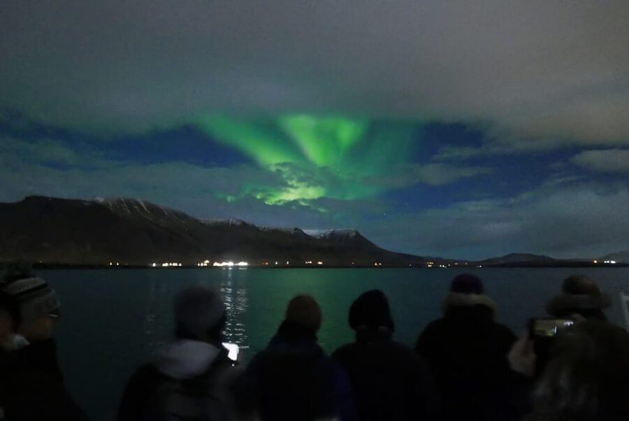 Reykjavik: Northern Lights Guided Boat Tour with Photos - Key points before you book