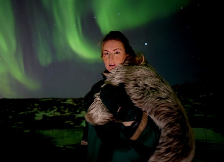 Reykjavik: Northern Lights Tour w/Pro Photos - Small Group - Pickup around Reykjavík and the small minibus
