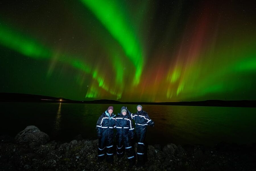 Reykjavik: Northern Lights Tour with Private Photographer - Chasing the lights beyond Reykjavik