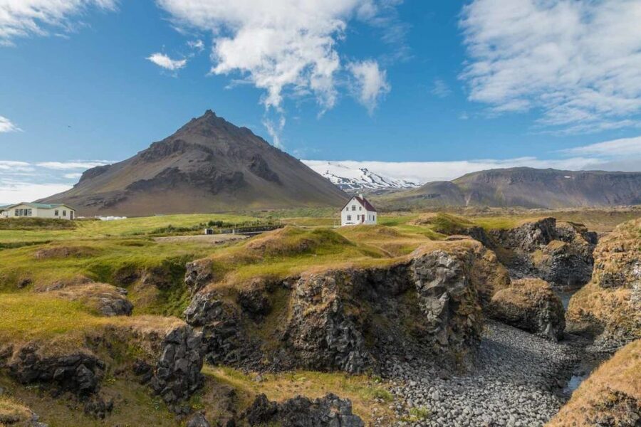 Reykjavik: Private Snaefellsnes and Kirkjufell Jeep Tour - Why Snaefellsnes earns its Iceland in miniature reputation
