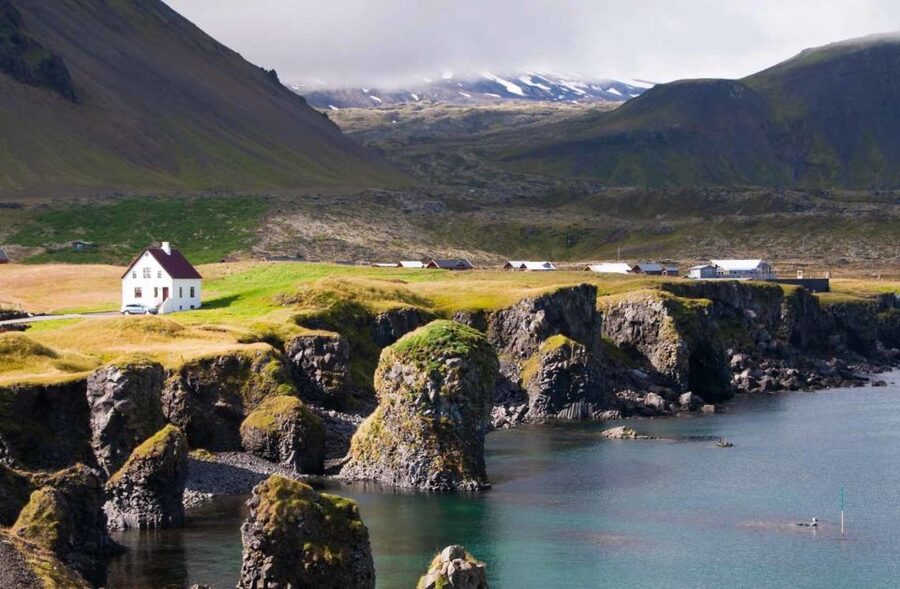 Reykjavik: Private Snaefellsnes and Kirkjufell Jeep Tour - Arnarstapi offers the best short coastal walk