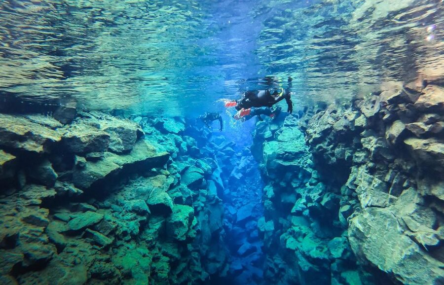 Reykjavík: Silfra Fissure Snorkeling between Two Continents - Photos, hot cocoa, and the return to dry land