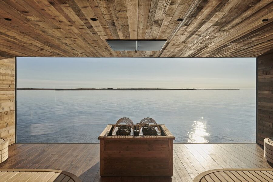 Reykjavik: Sky Lagoon Entrance Pass With 7-Step Spa Ritual - Steps 2 and 3: Cold plunge and panoramic sauna