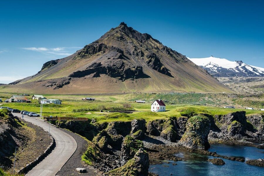 Reykjavik: Snæfellsnes Day Trip with Vatnshellir Lava Cave - Should You Book It?