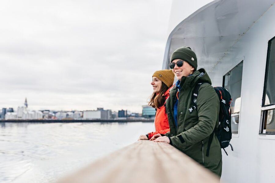 Reykjavík: Whale Watching Cruise on the Amelia Rose Yacht - What the three-hour schedule feels like