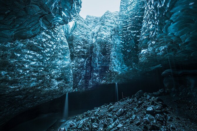 Sapphire Ice Cave Tour from Jökulsárlón - Extra Small Group - What the 4.5-hour itinerary feels like