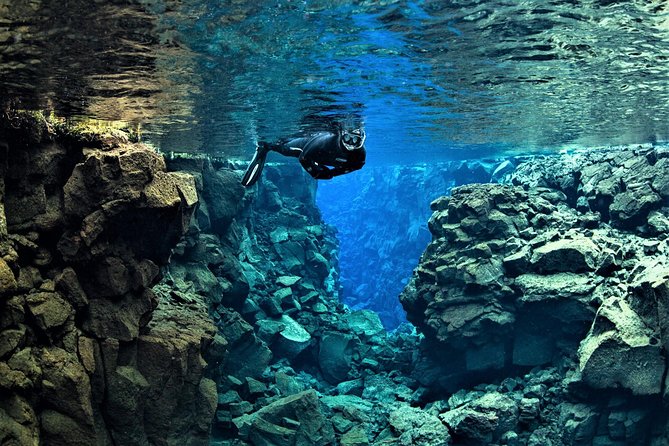 Silfra Fissure Snorkeling From Reykjavík - Free Underwater Photos - Floating through Silfra’s clearest sections