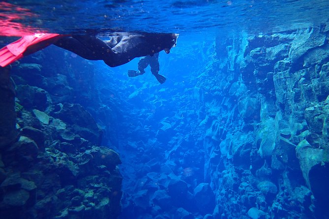 Silfra Fissure Snorkeling From Reykjavík - Free Underwater Photos - Cold-weather comfort and what to pack