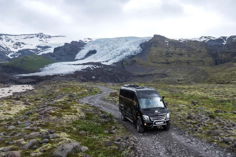Skaftafell: Half-Day Vatnajökull National Park Glacier Hike - Walking onto Falljökull Glacier