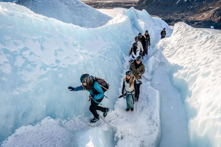 Skaftafell: Ice Cave Tour and Glacier Hike - Starting close to Falljökull in Hof