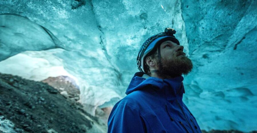 Skaftafell: Ice Cave Tour and Glacier Hike - The 15-minute ride and walk across retreating ice