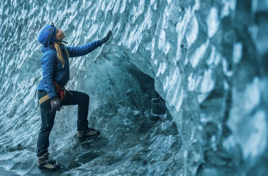 Skaftafell: Ice Cave Tour and Glacier Hike - Who should book this adventure?