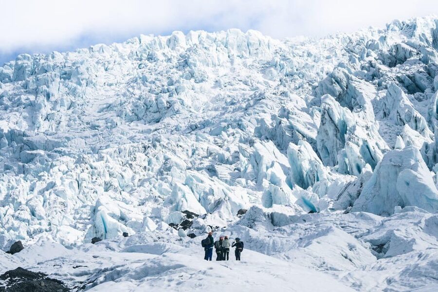 Skaftafell: Small-Group Vatnajökull Glacier Hike (Moderate) - Four hours around Falljökull’s icefall