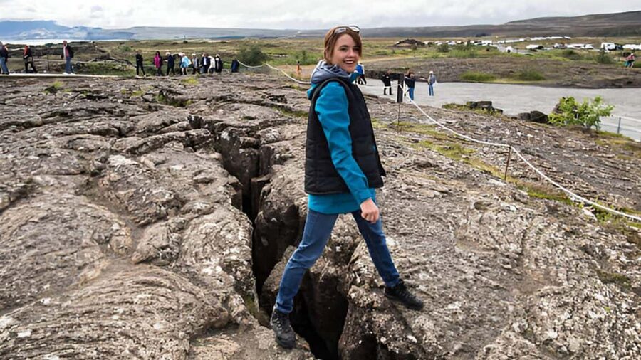 Small Group: Golden Circle & Friðheimar Visit From Reykjavik - Gullfoss and the force of the Hvítá River
