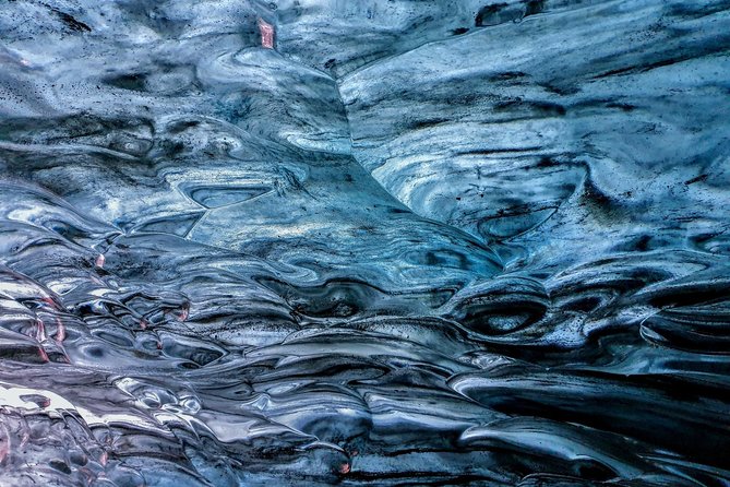 Small-Group Ice Cave Tour from Jökulsárlón - Expect other groups inside