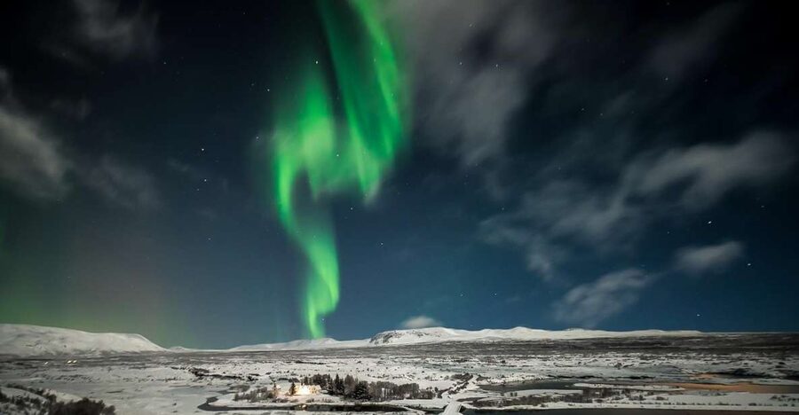 Small-Group Premium Northern Lights Tour from Reykjavik - How the aurora hunt works