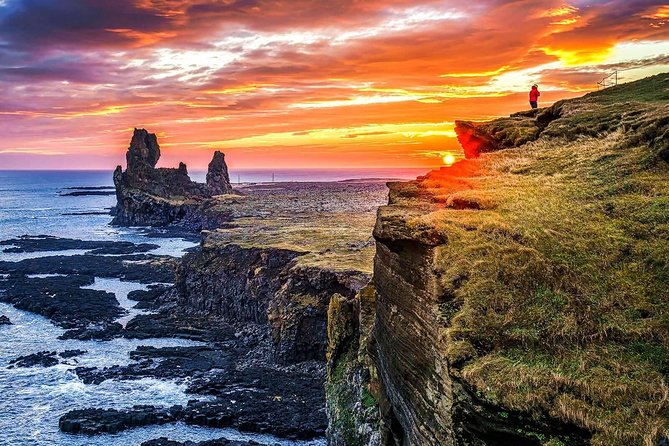 Snaefellsnes National Park and Natural Wonders from Reykjavik - Starting at BSÍ and settling in for the drive