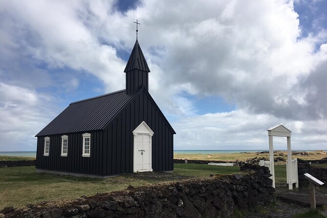 Snaefellsnes Small Group Tour with Homemade Meal from Reykjavik - Djúpalónssandur Beach and the lifting stones