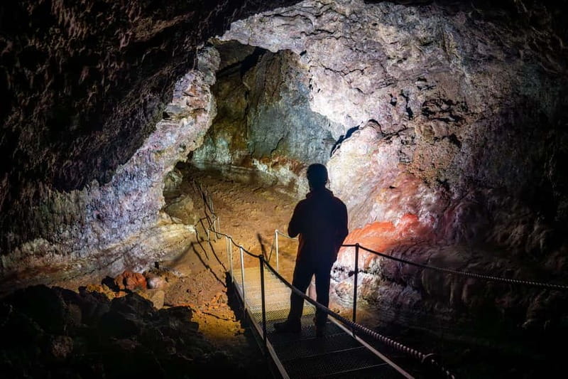 Snæfellsnes: Vatnshellir Lava Cave Tour - Cold clothing matters more than you might expect
