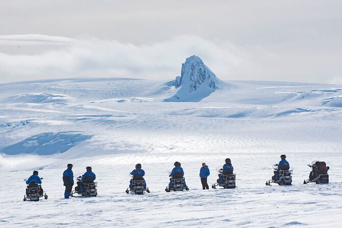 Snowmobile tour on Vatnajökull - One hour on Vatnajökull