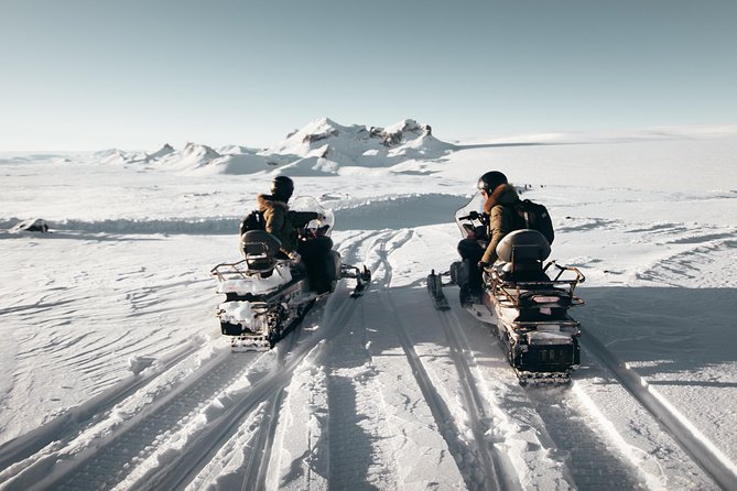 Snowmobiling Adventure on Langjokull Glacier from Gullfoss - How difficult is the snowmobile?